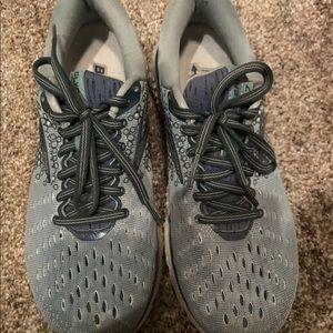 Brooks women's Glycerin 17 running shoe